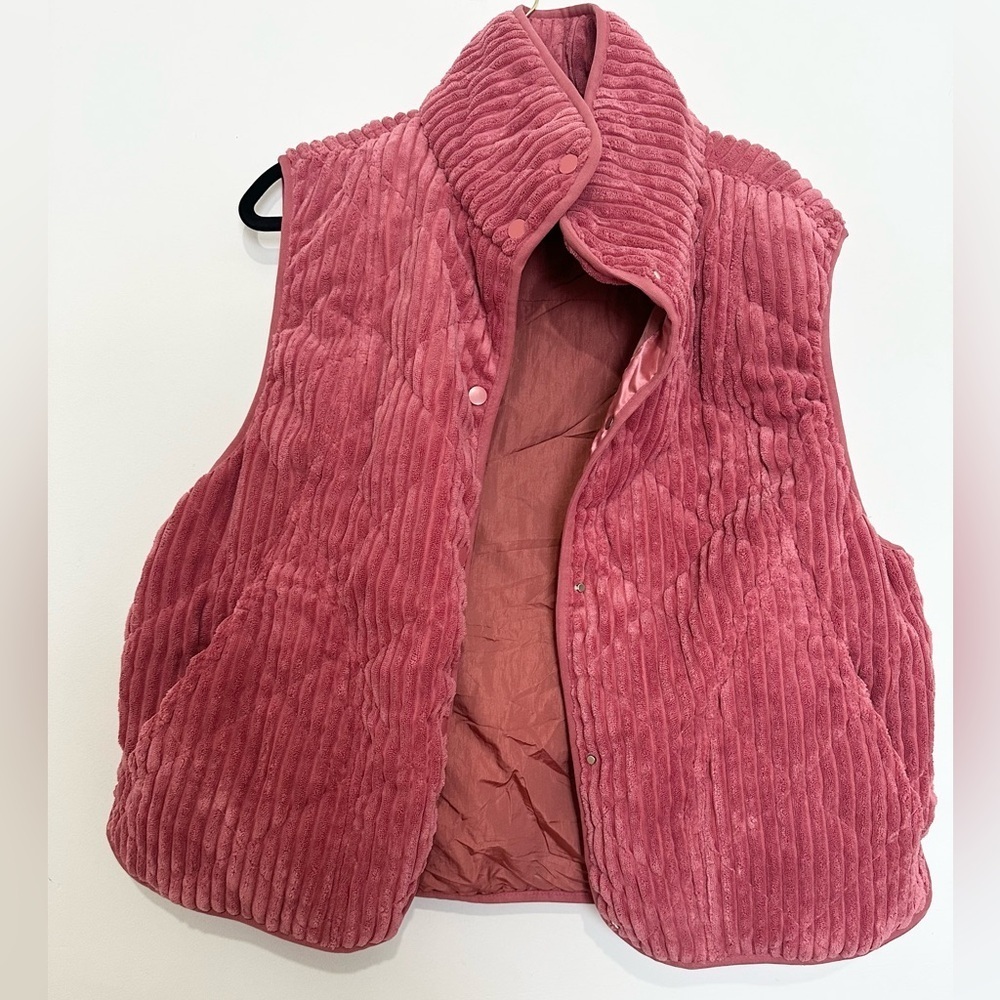 BIBI corduroy pink puffer vest full zip size XL outdoors casual